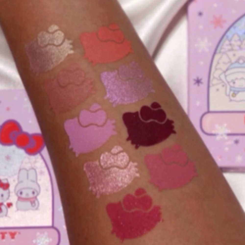 Hello kitty Colour pop palette - Picture 4 of 4